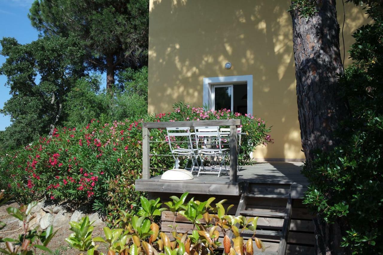 Villa Pietra Rossa サント・リュシー・ド・ポルト・ヴェッキオ エクステリア 写真